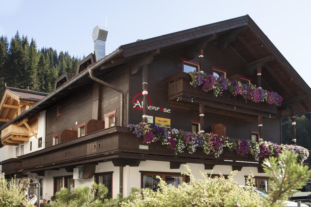 Alpenrose Hotel-Garni 겔로스 외부 사진